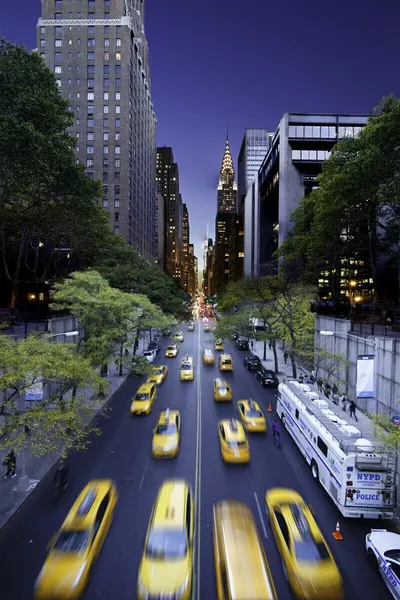 5 Must-Have Mindsets for Better Street Photography