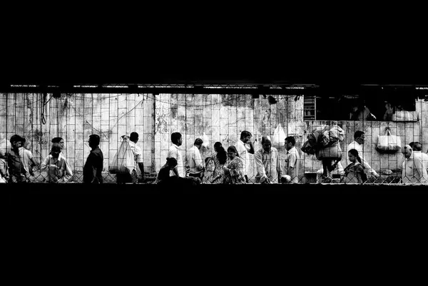 Alan Schaller’s Street Frieze of Labor, Rhythm, and Shadow